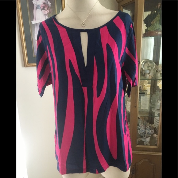 Escapada NWOT blue/raspberry print top size M - Picture 1 of 3